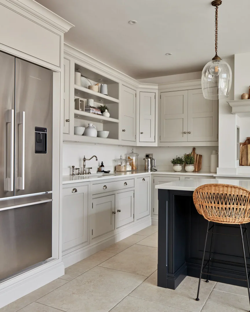 11. Timeless Contrast Kitchen (Neutral Kitchen Ideas)