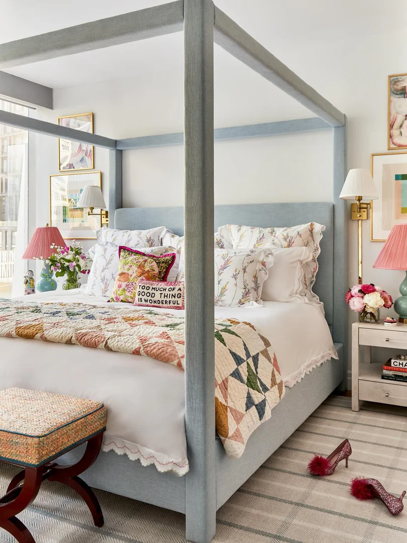 13. Pastel Patchwork Elegance (Little Bedroom Ideas)