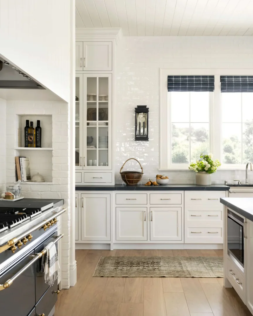 14. White Brick Elegance (Backsplash Ideas for White Kitchen)