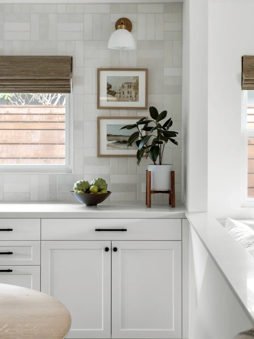 15. Geometric Tile Mix (Backsplash Ideas for White Kitchen)