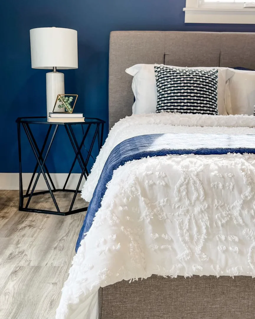 2. Modern Coastal Blue Bedroom (Blue Wall Bedroom Ideas)