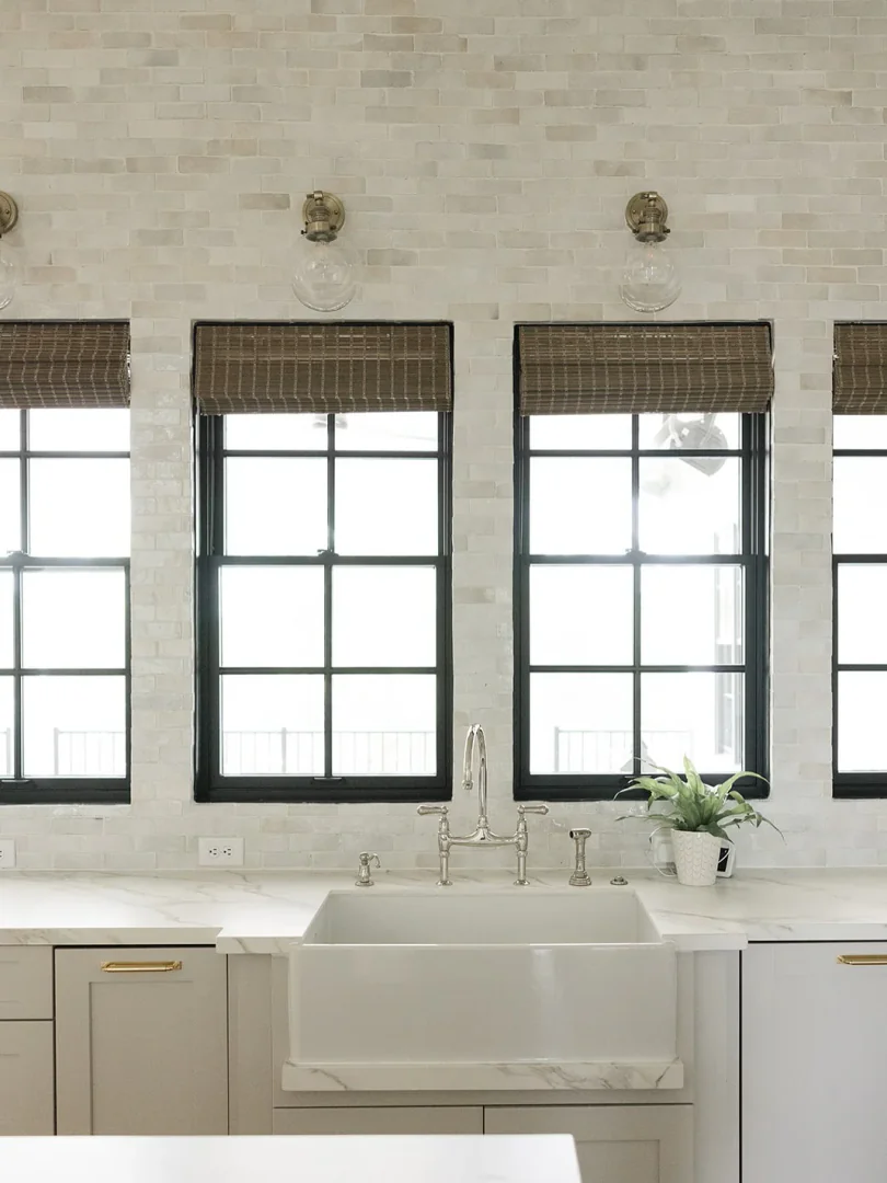 2. Whitewashed Brick Texture (Backsplash Ideas for White Kitchen)