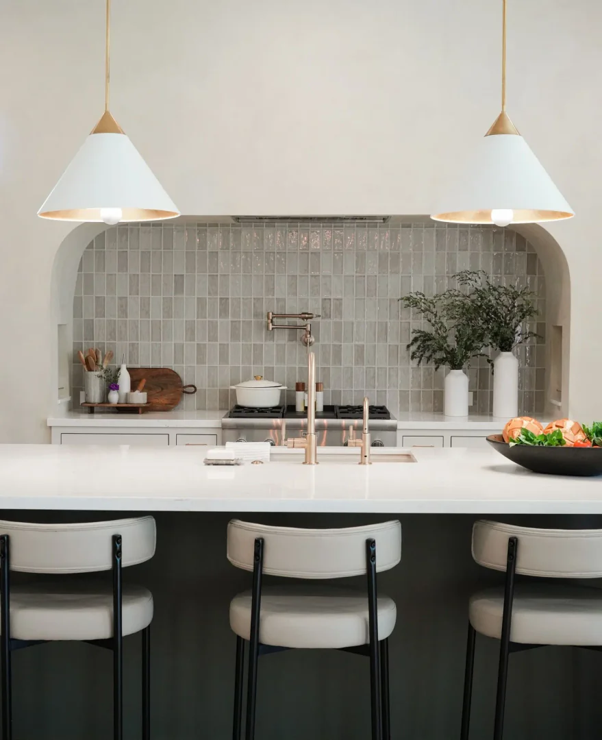 9. Minimalist Texture with Square Gray Tiles (Gray Kitchen Backsplash Ideas)