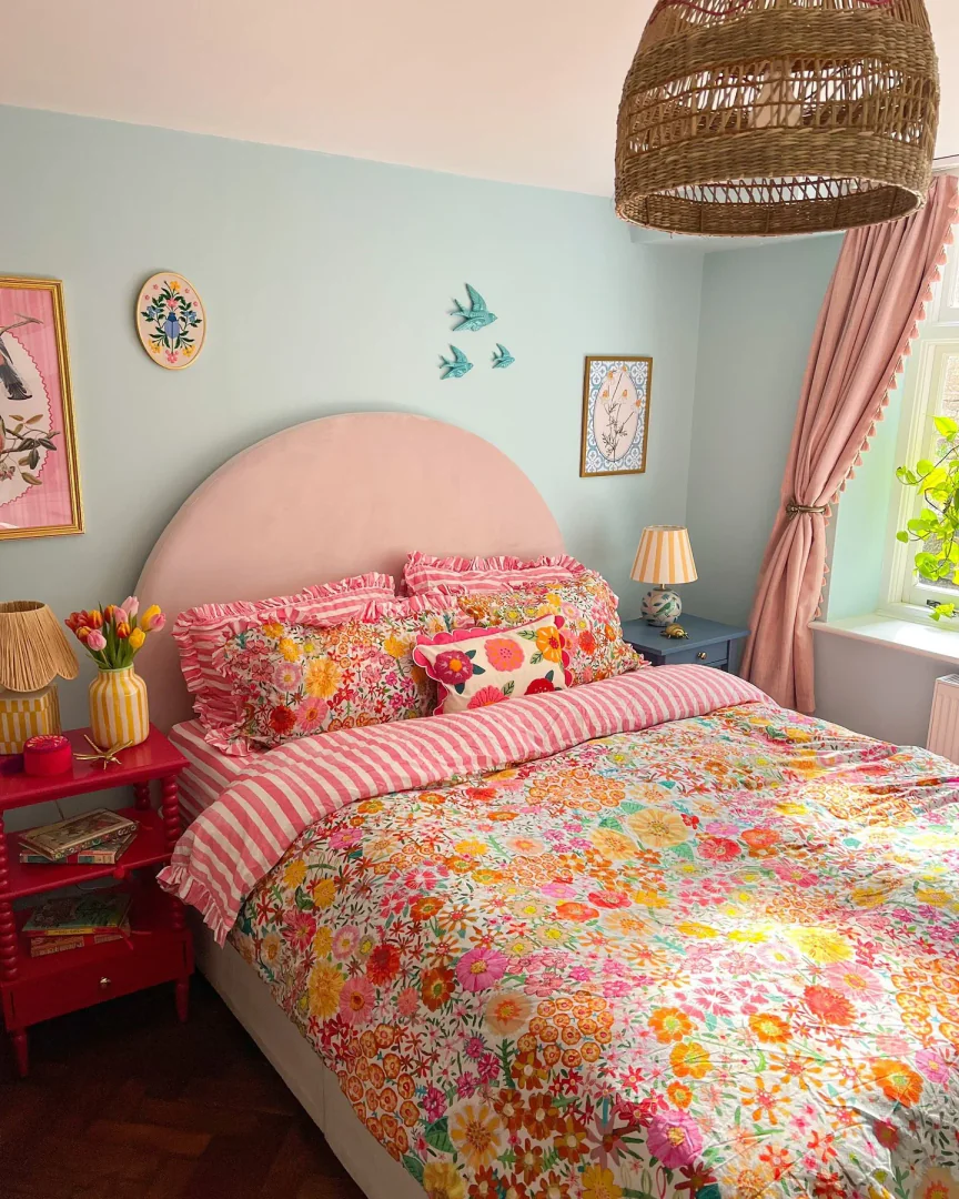 15. Floral Bloom Bedroom (Colorful Bedroom Ideas)