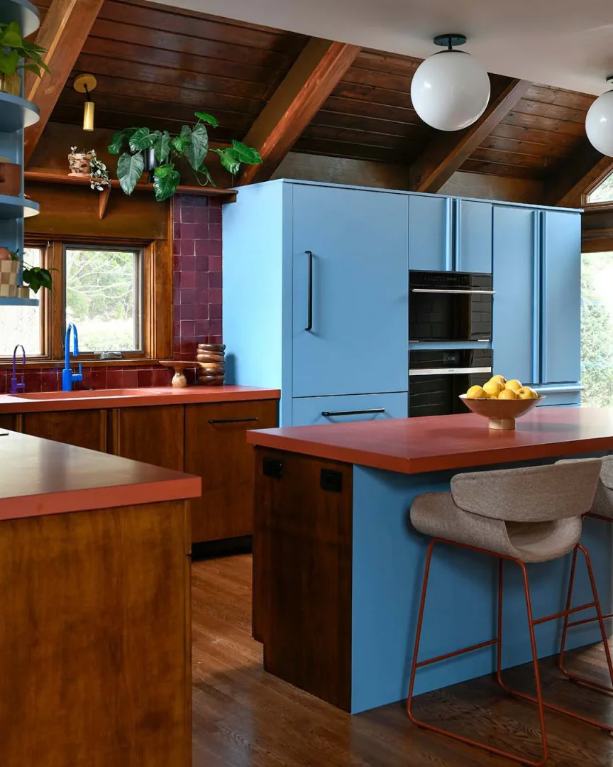 2. Retro-Modern Pop with Earthy Roots (Moody Kitchen Ideas)