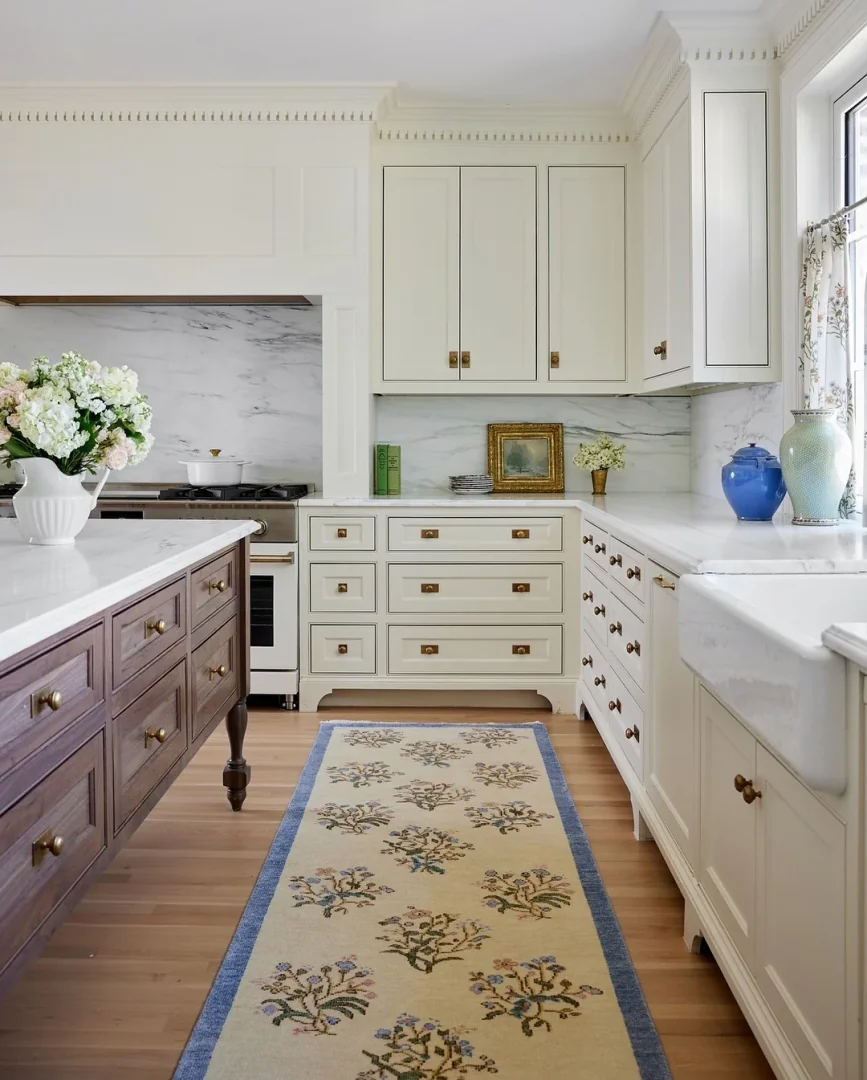 3. Floral Elegance in a Classic Cream Kitchen (Kitchen Rug Ideas)