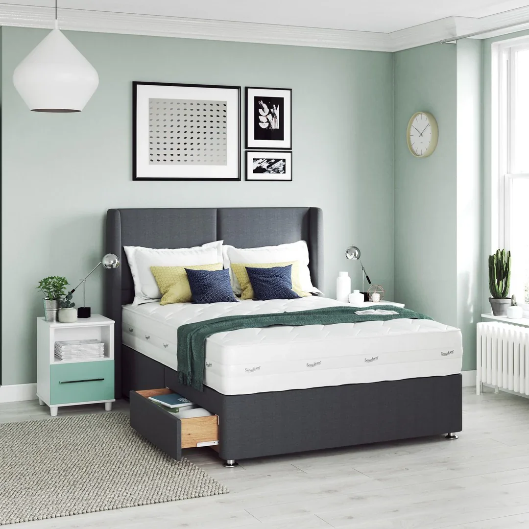4. Contemporary Mint Contrast (Mint Green Bedroom Ideas)