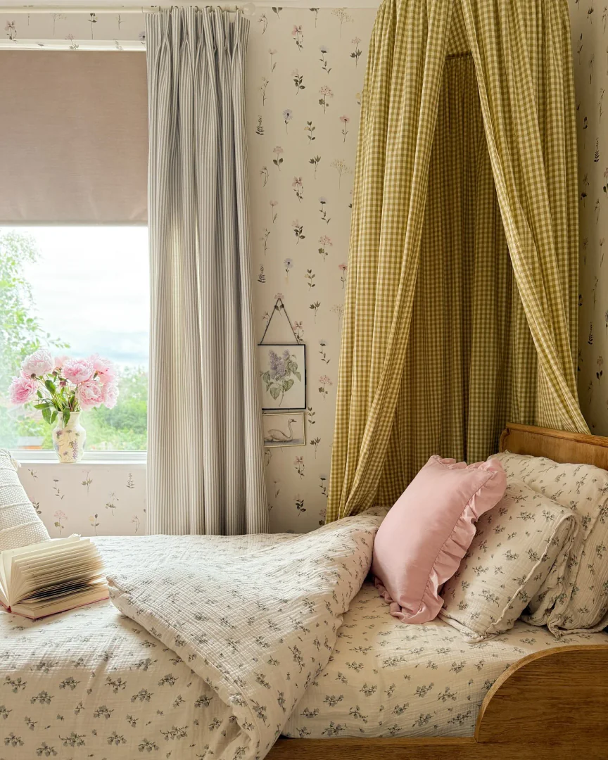 4. Country Cottage Charm (Bedroom Ideas for Women)