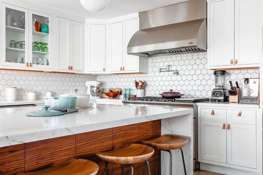6. Crisp White with Honeycomb Texture (Kitchen Backsplash Ideas)
