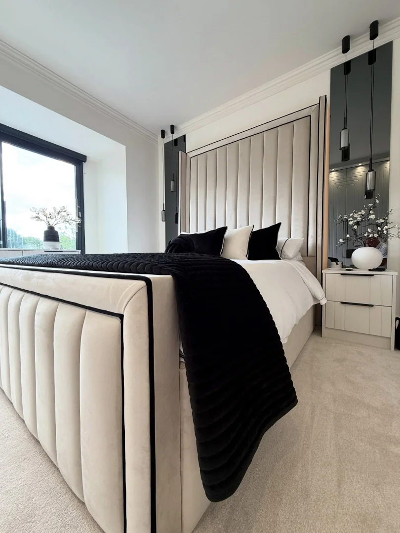 8. Tailored Glamour with Art Deco Influence (Black and Cream Bedroom Ideas)