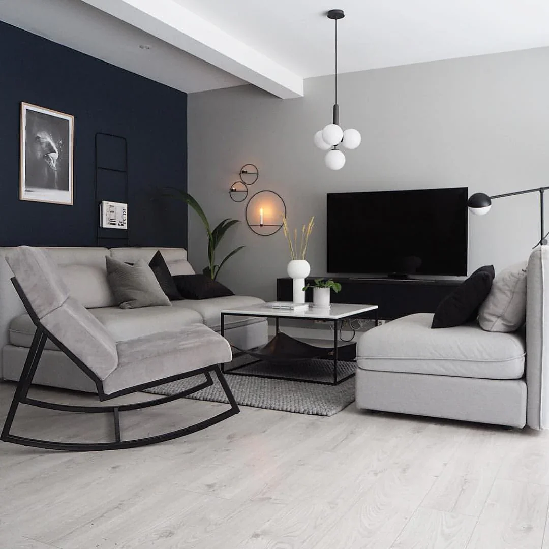 9. Cozy Corners with Industrial Edge (Grey, Black and White Living Room Ideas)